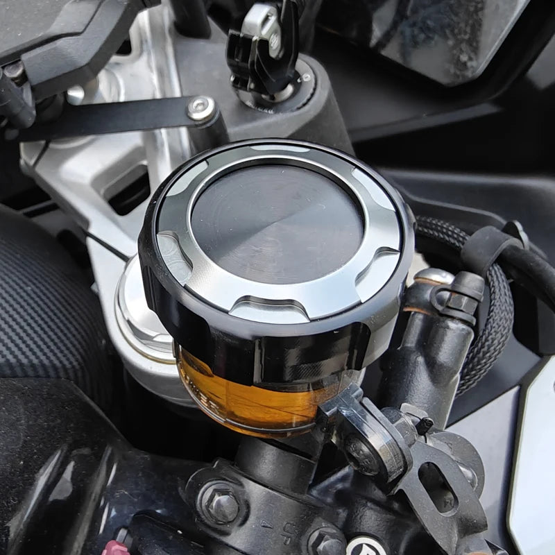 Front Brake Fluid Resorvoir Cap + Oil Filler Cap For Suzuki GSXR GSX-R 600 750 1000 1000 R/X gsx-r1000